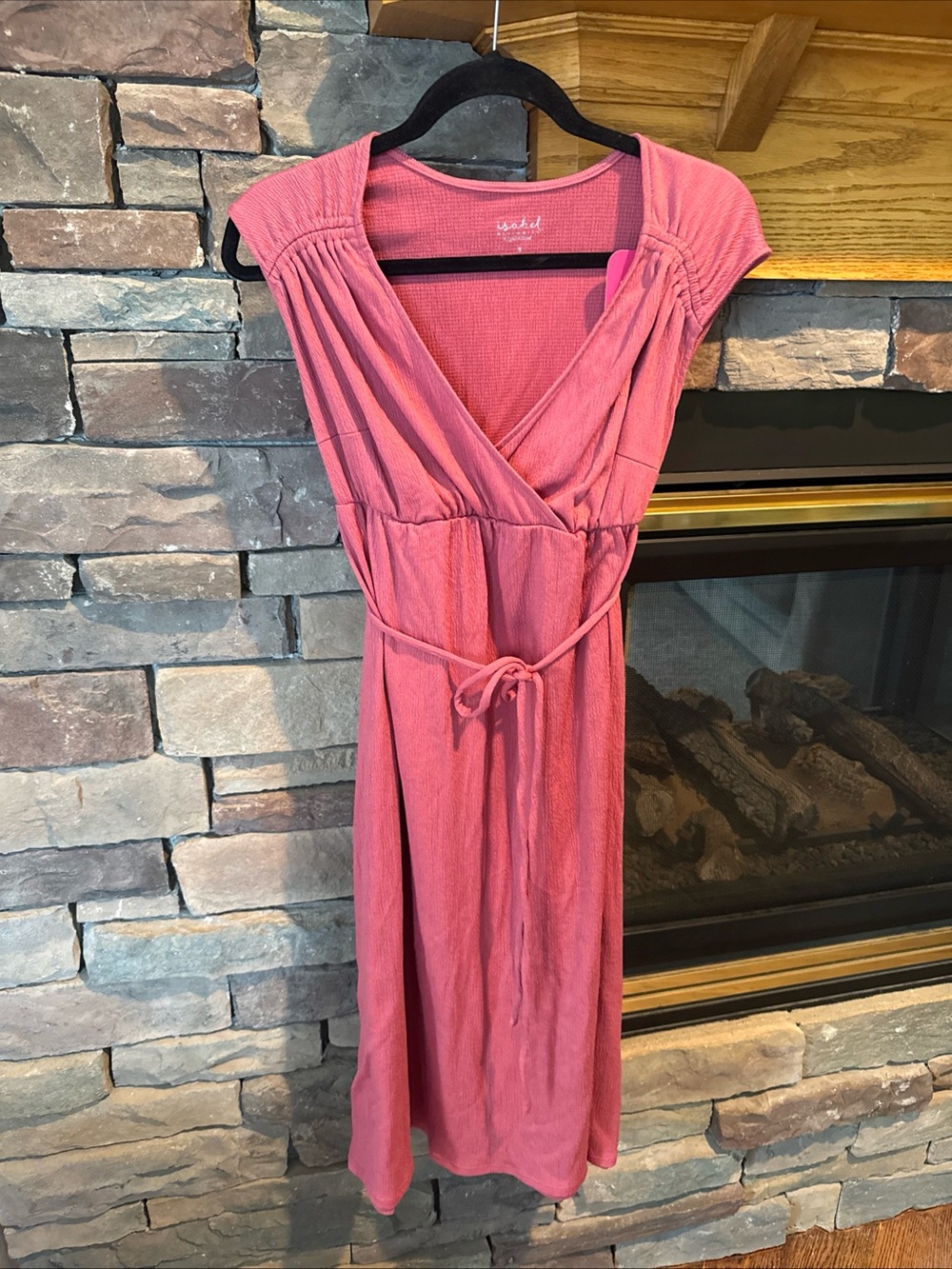 NWT Isabel Maternity by Ingrid & Isabel Rose Pink Wrap Dress Size Small